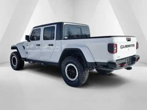 More photos of 2020 Jeep Gladiator Rubicon at Cambridge Truck, OH