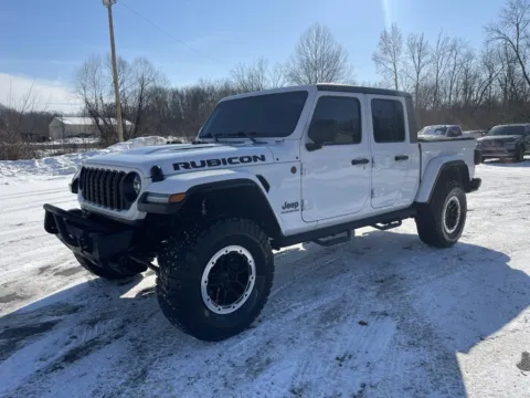 Another view of 2020 Jeep Gladiator Rubicon for sale in Cambridge, OH at Cambridge Truck