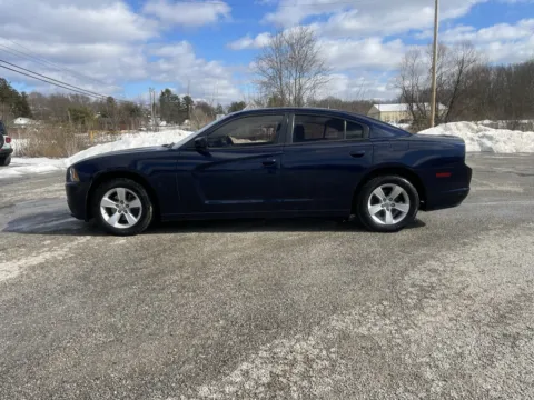 More photos of 2013 Dodge Charger SE at Cambridge Truck, OH