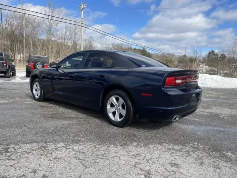 More photos of 2013 Dodge Charger SE at Cambridge Truck, OH