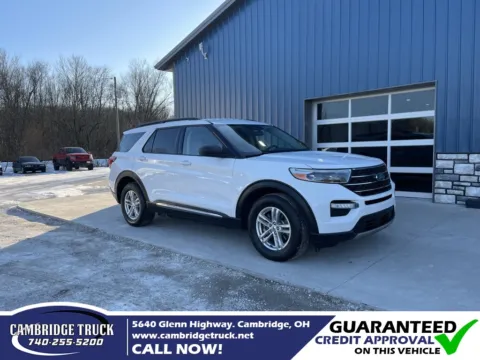 White 2021 Ford Explorer XLT for sale in Cambridge, OH
