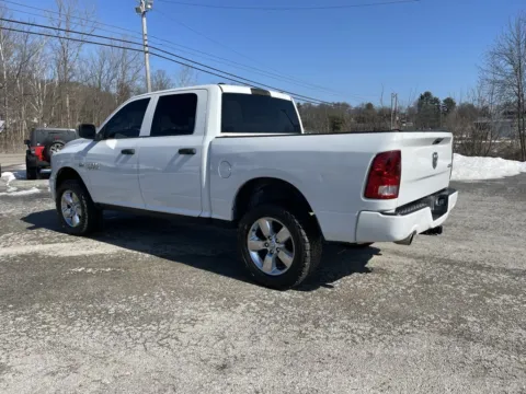 More photos of 2018 Ram 1500 Express at Cambridge Truck, OH