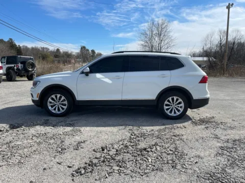 More photos of 2018 Volkswagen Tiguan 2.0T SE at Cambridge Truck, OH