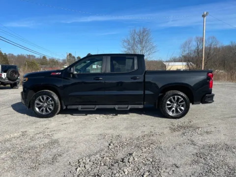 More photos of 2021 Chevrolet Silverado 1500 RST at Cambridge Truck, OH