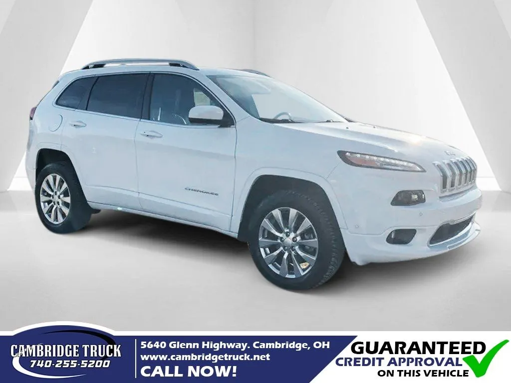 White 2017 Jeep Cherokee Overland for sale in Cambridge, OH