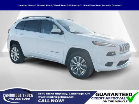 White 2017 Jeep Cherokee Overland for sale in Cambridge, OH