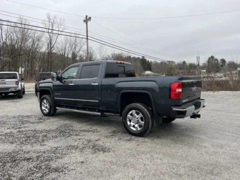 More photos of 2019 GMC Sierra 2500HD SLT at Cambridge Truck, OH