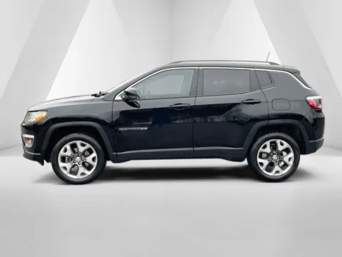 More photos of 2021 Jeep Compass Limited at Cambridge Truck, OH