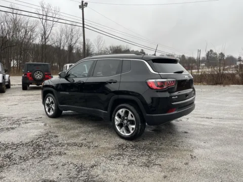 More photos of 2021 Jeep Compass Limited at Cambridge Truck, OH