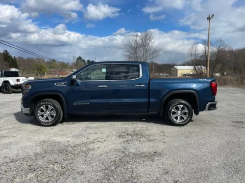 More photos of 2023 GMC Sierra 1500 SLT at Cambridge Truck, OH
