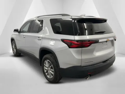 More photos of 2022 Chevrolet Traverse LT at Cambridge Truck, OH