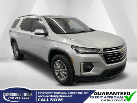 Silver 2022 Chevrolet Traverse LT for sale in Cambridge, OH