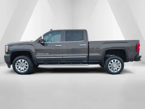 More photos of 2016 GMC Sierra 2500HD Denali at Cambridge Truck, OH