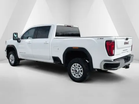 More photos of 2022 GMC Sierra 2500HD SLE at Cambridge Truck, OH