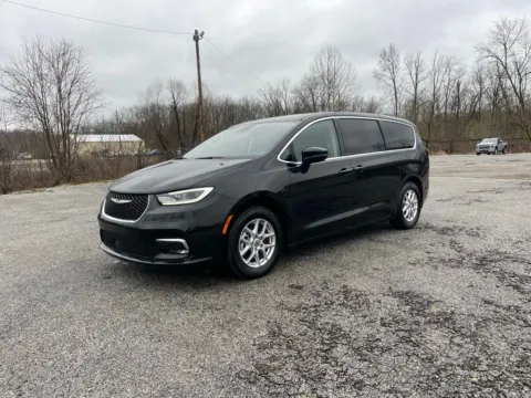 Another view of 2023 Chrysler Pacifica Touring L for sale in Cambridge, OH at Cambridge Truck