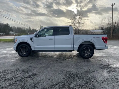 More photos of 2021 Ford F-150 XLT at Cambridge Truck, OH