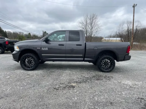 More photos of 2018 Ram 1500 at Cambridge Truck, OH