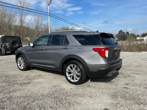 More photos of 2021 Ford Explorer Platinum at Cambridge Truck, OH