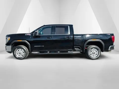 More photos of 2022 GMC Sierra 2500HD SLE at Cambridge Truck, OH