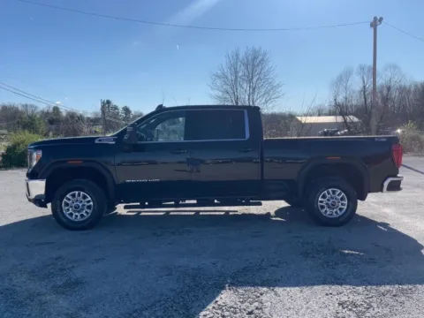 More photos of 2022 GMC Sierra 2500HD SLE at Cambridge Truck, OH
