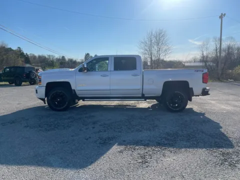 More photos of 2019 Chevrolet Silverado 3500HD High Country at Cambridge Truck, OH