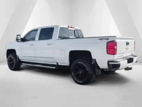 More photos of 2019 Chevrolet Silverado 3500HD High Country at Cambridge Truck, OH