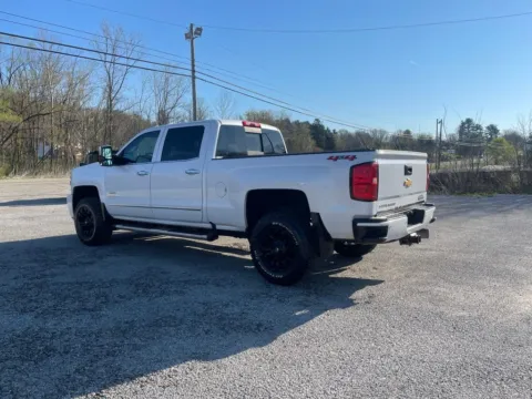 More photos of 2019 Chevrolet Silverado 3500HD High Country at Cambridge Truck, OH