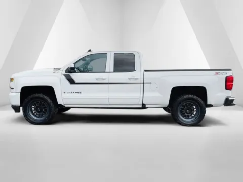 More photos of 2018 Chevrolet Silverado 1500 LT at Cambridge Truck, OH