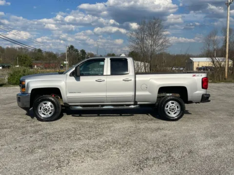 More photos of 2018 Chevrolet Silverado 2500HD LT at Cambridge Truck, OH