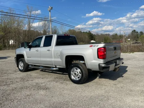 More photos of 2018 Chevrolet Silverado 2500HD LT at Cambridge Truck, OH