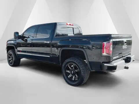 More photos of 2018 GMC Sierra 1500 SLT at Cambridge Truck, OH