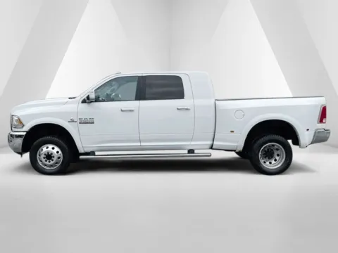 More photos of 2018 Ram 3500 Laramie at Cambridge Truck, OH