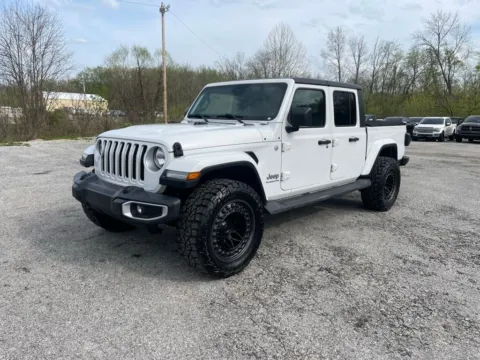 Another view of 2020 Jeep Gladiator Overland for sale in Cambridge, OH at Cambridge Truck