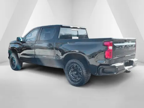 More photos of 2020 Chevrolet Silverado 1500 RST at Cambridge Truck, OH