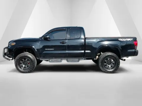 More photos of 2019 Toyota Tacoma TRD Sport at Cambridge Truck, OH