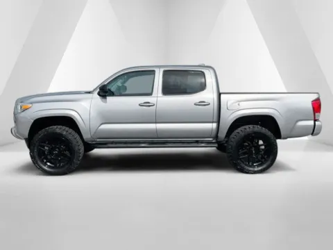 More photos of 2020 Toyota Tacoma SR at Cambridge Truck, OH
