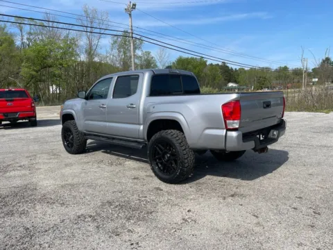 More photos of 2020 Toyota Tacoma SR at Cambridge Truck, OH