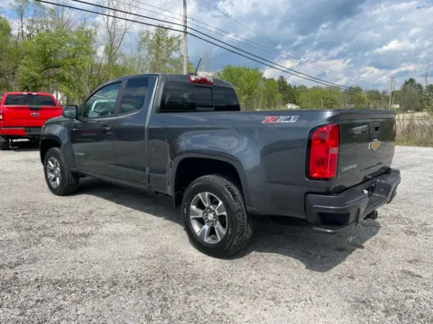 More photos of 2016 Chevrolet Colorado Z71 at Cambridge Truck, OH