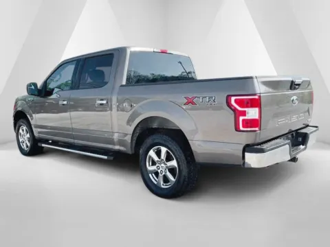 More photos of 2019 Ford F-150 XLT at Cambridge Truck, OH