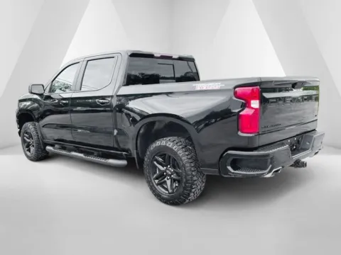 More photos of 2020 Chevrolet Silverado 1500 LT Trail Boss at Cambridge Truck, OH