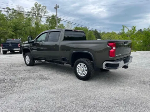 More photos of 2022 Chevrolet Silverado 2500HD LT at Cambridge Truck, OH