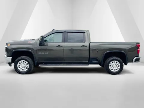 More photos of 2022 Chevrolet Silverado 2500HD LT at Cambridge Truck, OH