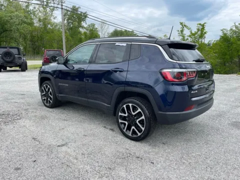 More photos of 2018 Jeep Compass Limited at Cambridge Truck, OH