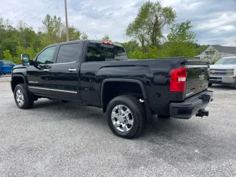 More photos of 2018 GMC Sierra 3500HD Denali at Cambridge Truck, OH