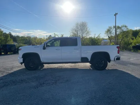 More photos of 2020 Chevrolet Silverado 2500HD High Country at Cambridge Truck, OH
