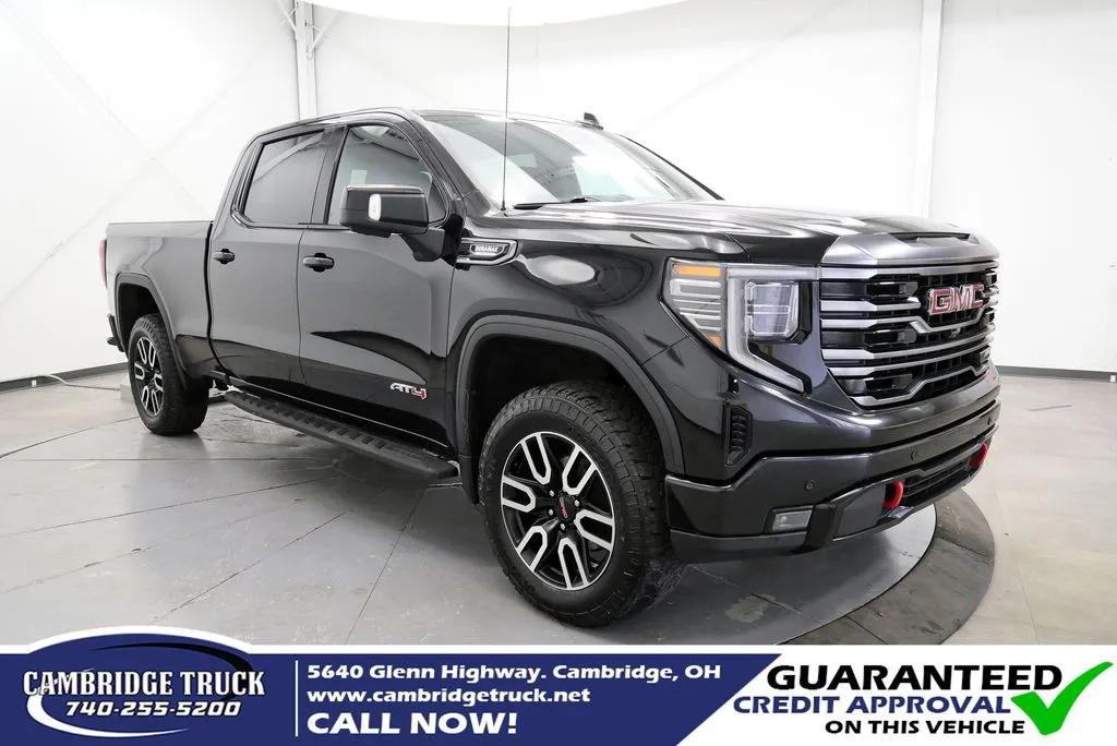 Black 2022 GMC Sierra 1500 AT4 for sale in Cambridge, OH