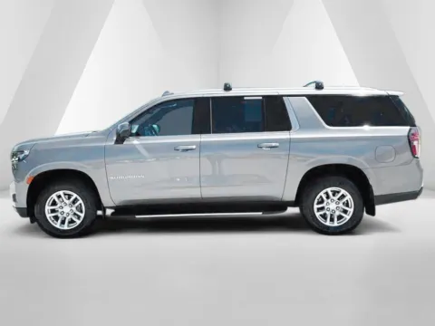 More photos of 2021 Chevrolet Suburban LT at Cambridge Truck, OH