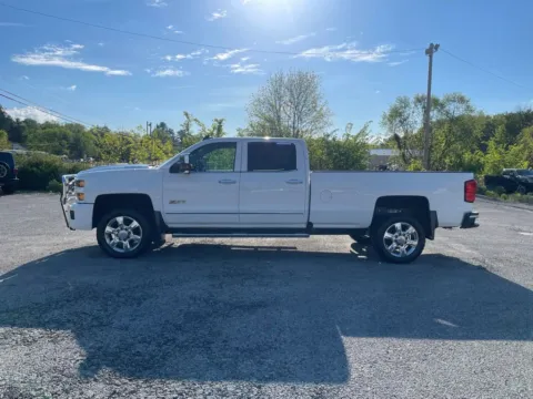 More photos of 2017 Chevrolet Silverado 2500HD LTZ at Cambridge Truck, OH