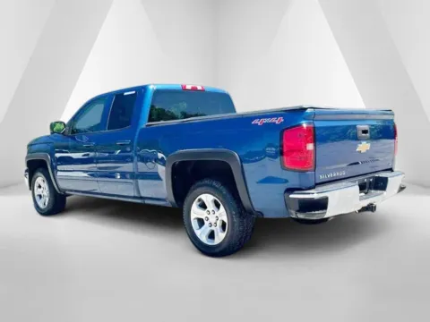 More photos of 2015 Chevrolet Silverado 1500 LT at Cambridge Truck, OH