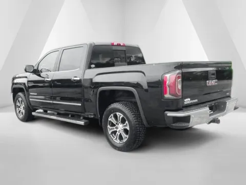 More photos of 2017 GMC Sierra 1500 SLT at Cambridge Truck, OH
